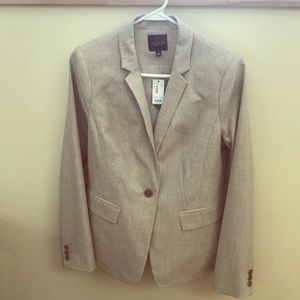 “The Limited” Size 6 brand new Woman’s Blazer
